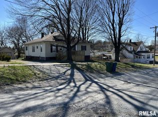 302 Lafayette St, Anna, IL 62906