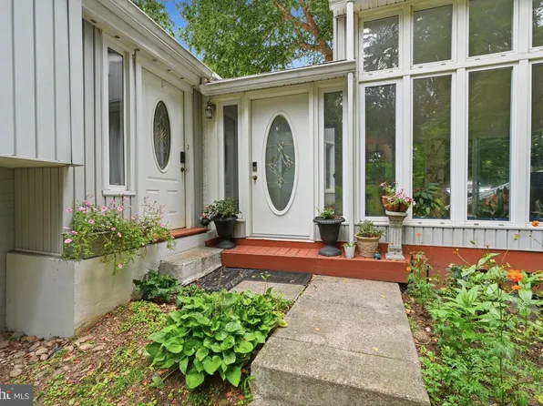 1132 Lindsay Ln, Jenkintown, PA 19046