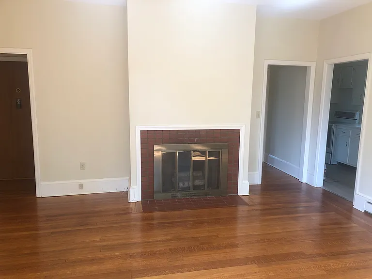 32 Forbus St #B — Photo 3
