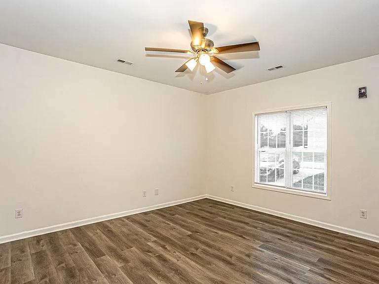 100 S Little Texas Rd — Photo 3