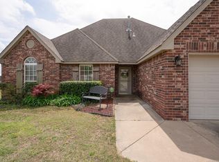 8904 E 105th St N, Owasso, OK 74055