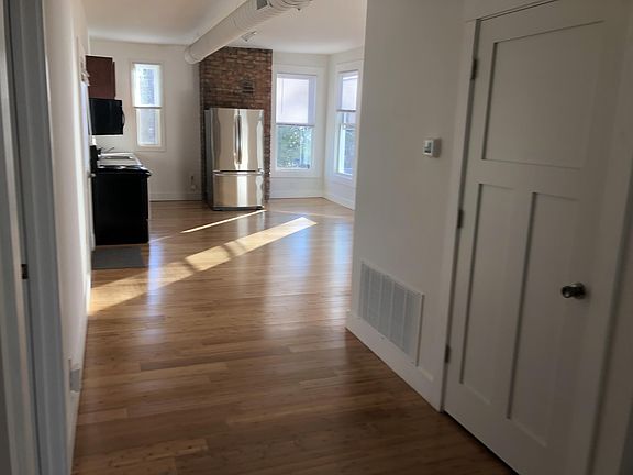 2nd image of 225-227 Gilman Ave #11042200