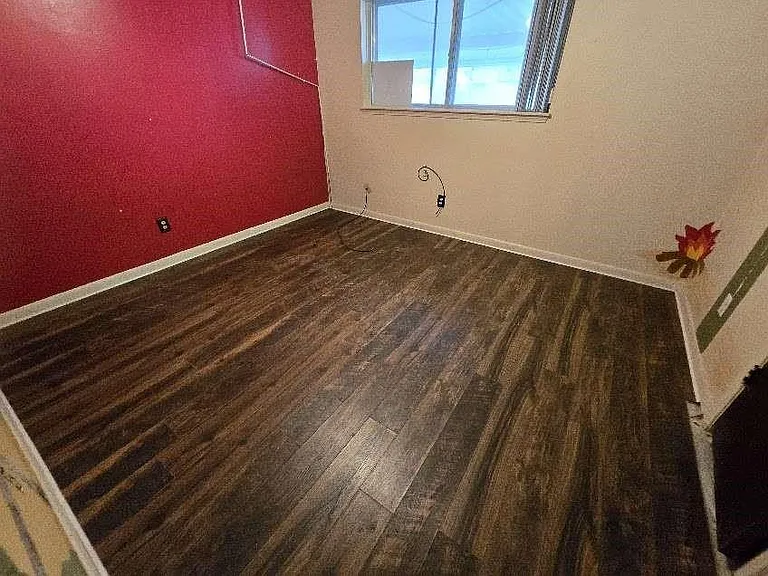 1307 Cactus St — Photo 9