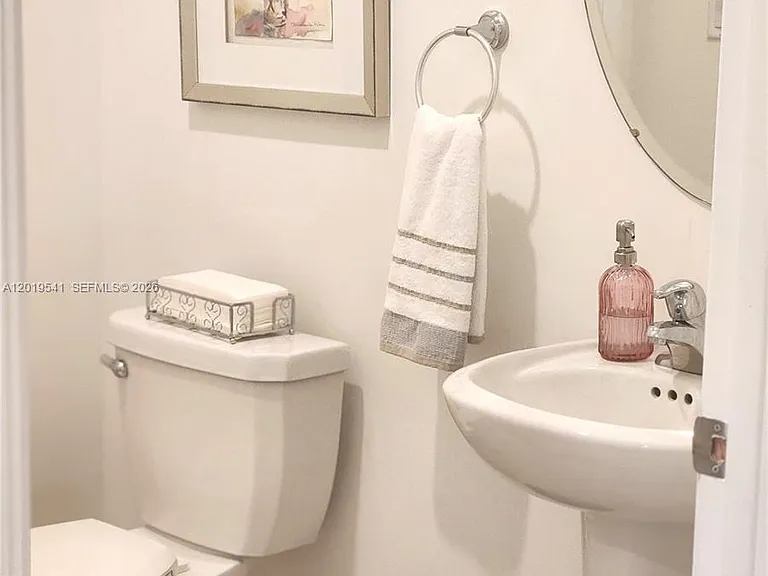24400 SW 119th Pl — Photo 5