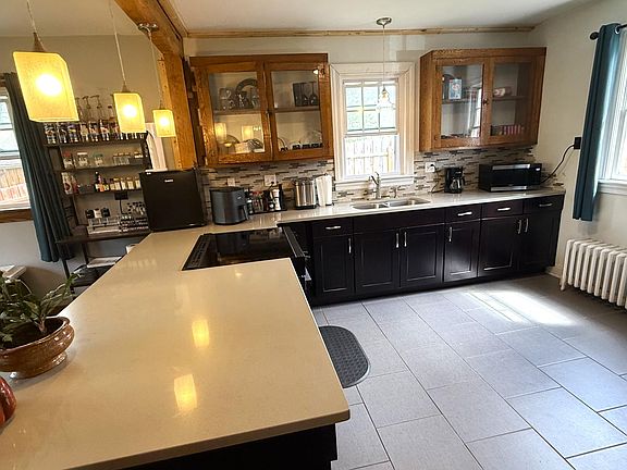 4th image of 826 Huntersville Rd