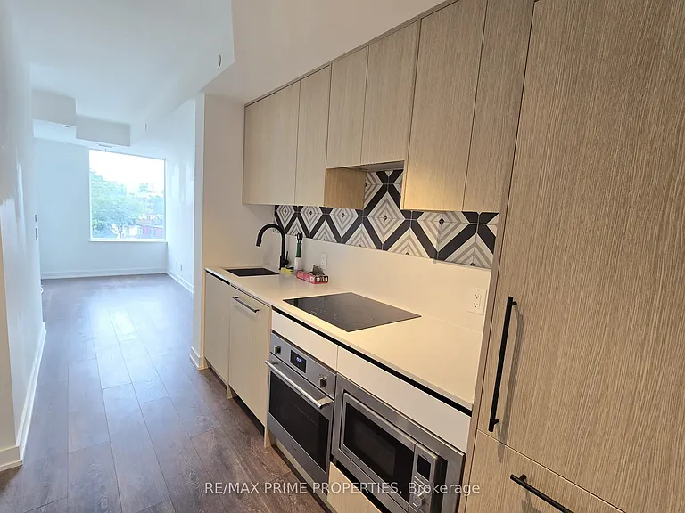5 Lakeview Ave #405 — Photo 17