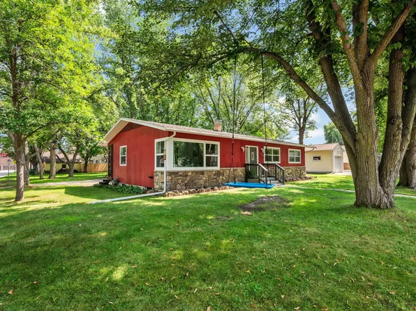 136 Elm St N, Lester Prairie, MN 55354