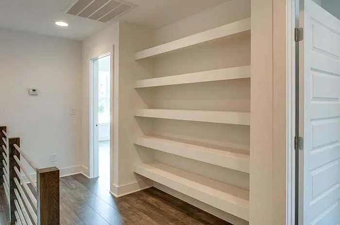 700 James Ave #8 — Photo 14