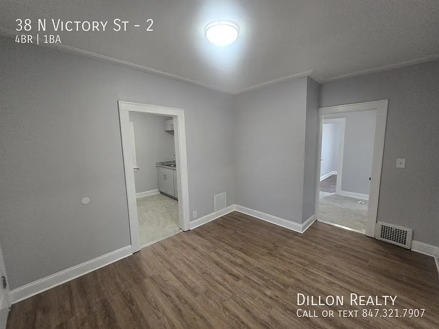 4 bed, $1,625 — Photo 3