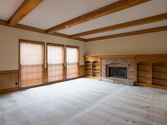 5th image of 9806 W 131st St