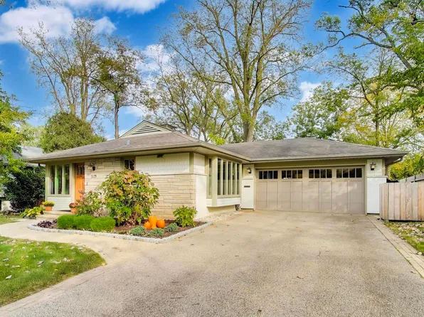 3399 Krenn Ave, Highland Park, IL 60035