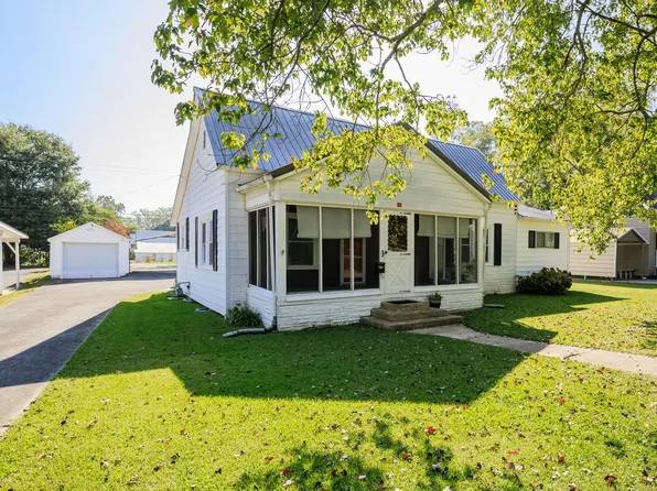 62 Deforest Ave, Trion, GA 30753