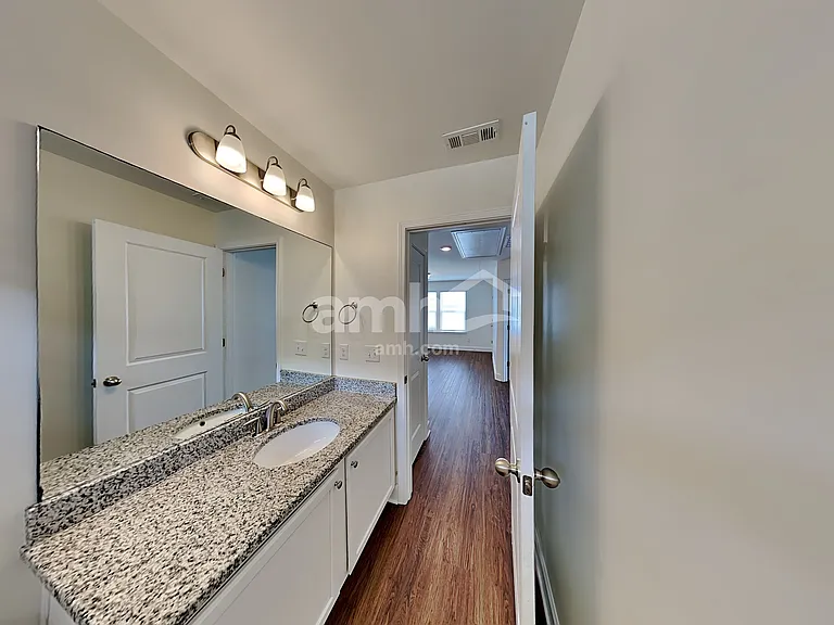 5063 Trailwater Dr — Photo 17