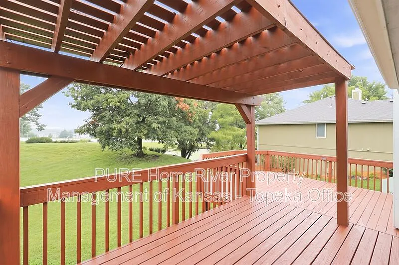 4 bed, 3.0 bath, 2280 sqft, $3,000 — Photo 4