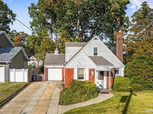381 Oakford Street, West Hempstead, NY 11552