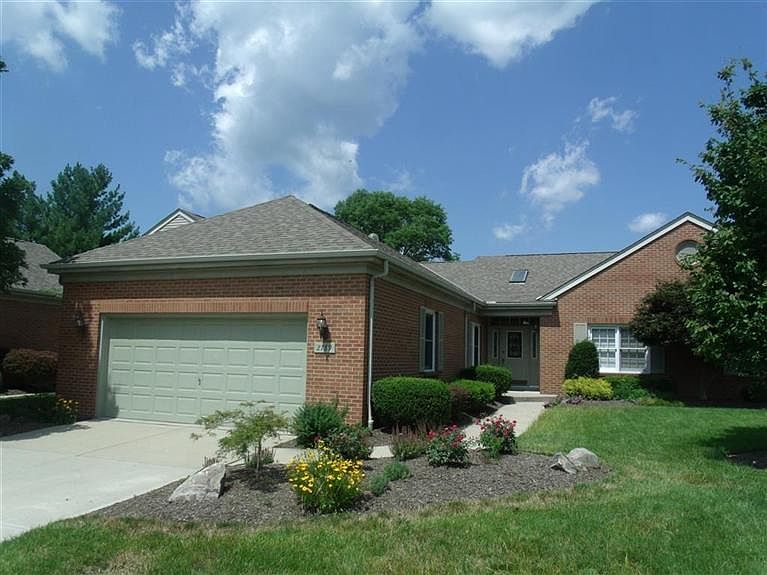 1st image of 2789 Country Woods Ln