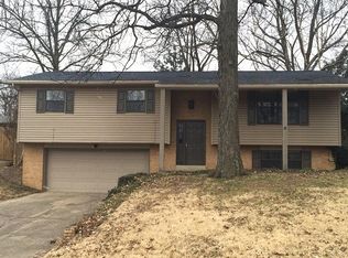 2023 Woodland Hills Dr, Cape Girardeau, MO 63701