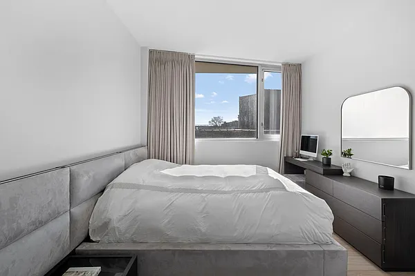 Sold by Compass | media 5