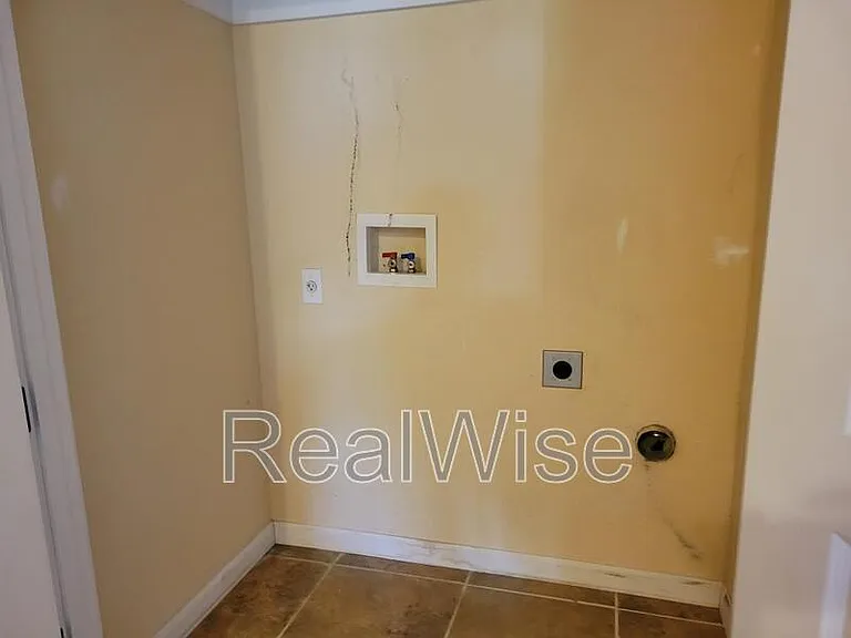 1789 SE Hill Park Pl — Photo 12