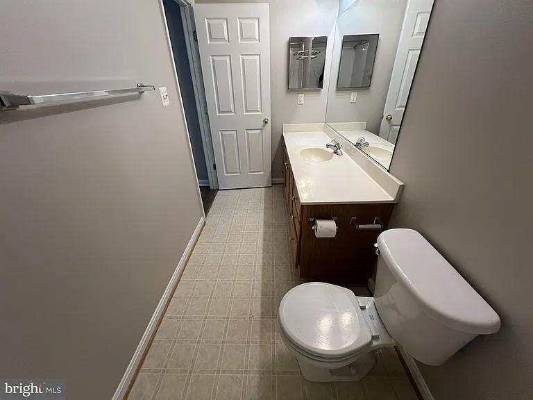 18023 Calabar Dr — Photo 15