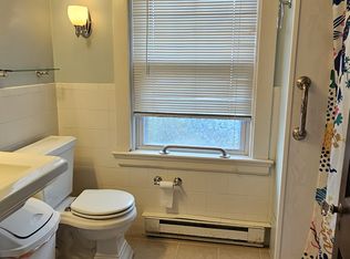 36 Woodbury St, Providence, RI 02906