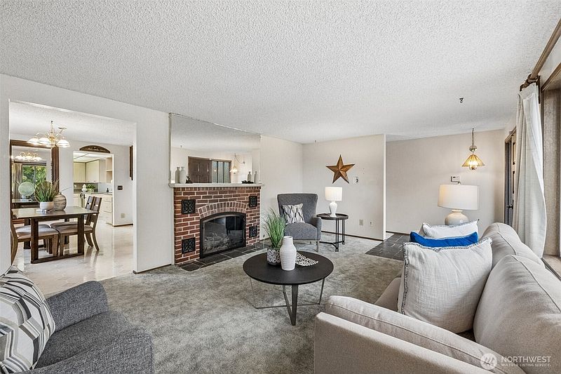 3rd image of 13742 39th Avenue NE