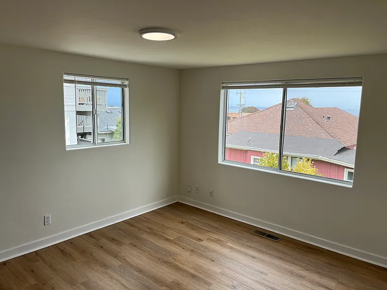 623 Hawthorne St — Photo 10