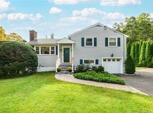 208 Bouton St W, Stamford, CT 06907