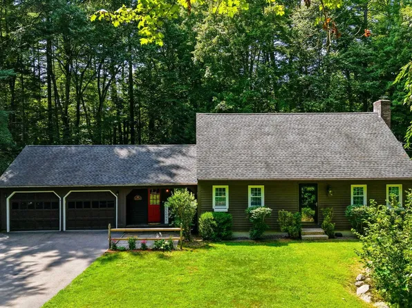 22 Old Coach Lane, Amherst, NH 03031