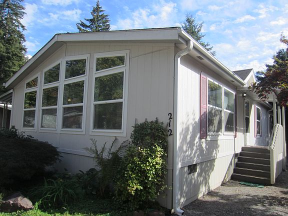 5th image of 18425 NE 95th St Unit 212