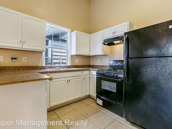 4th image of 1115 Marigny St