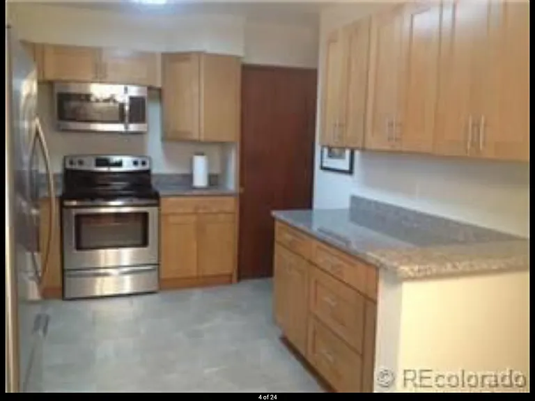 955 S Jersey St — Photo 9
