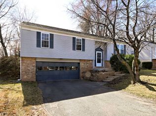 9505 Burning Branch Rd, Burke, VA 22015