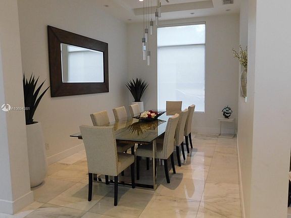 4th image of 9414 NW 52nd Doral Ln