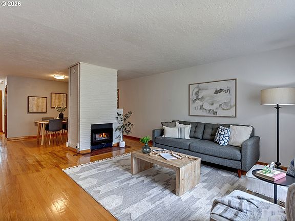 4th image of 4034 SE Rex St