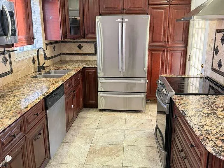502 Forest Cir — Photo 5