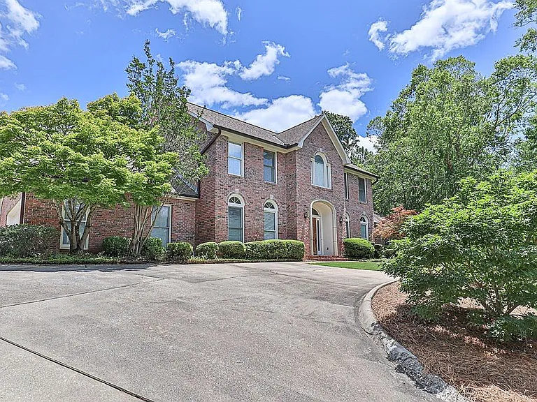 7 Bridgecreek Ct — Photo 5