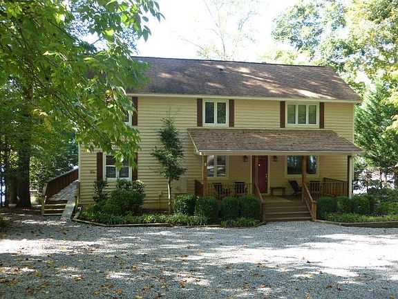 2nd image of 164 S Macon Dr