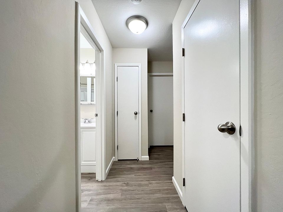 Hall + big closets