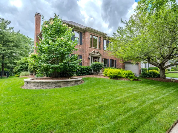 2663 Cedar Ave, Geneva, IL 60134