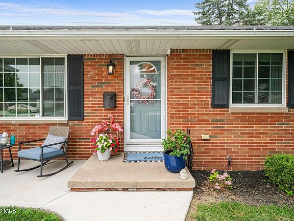 5th image of 305 Parkview Dr