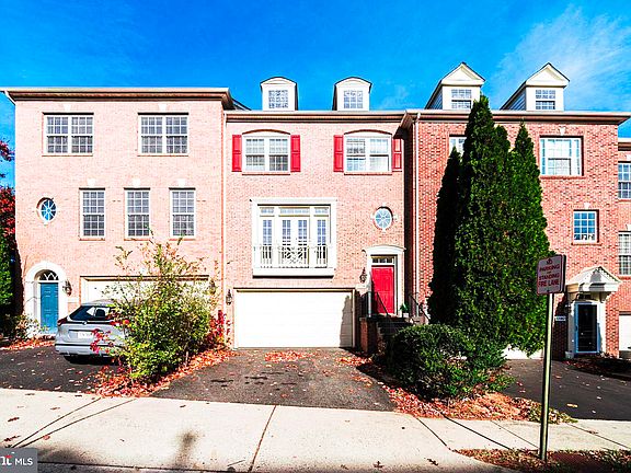 2nd image of 12004 Grenshaw Dr