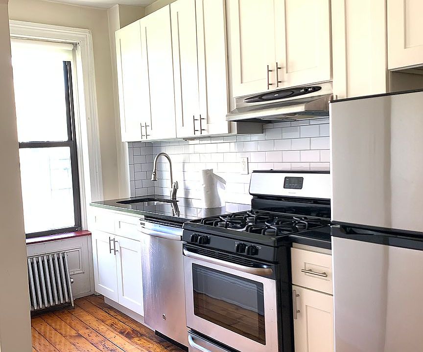 1st image of 113 2nd Pl APT 3