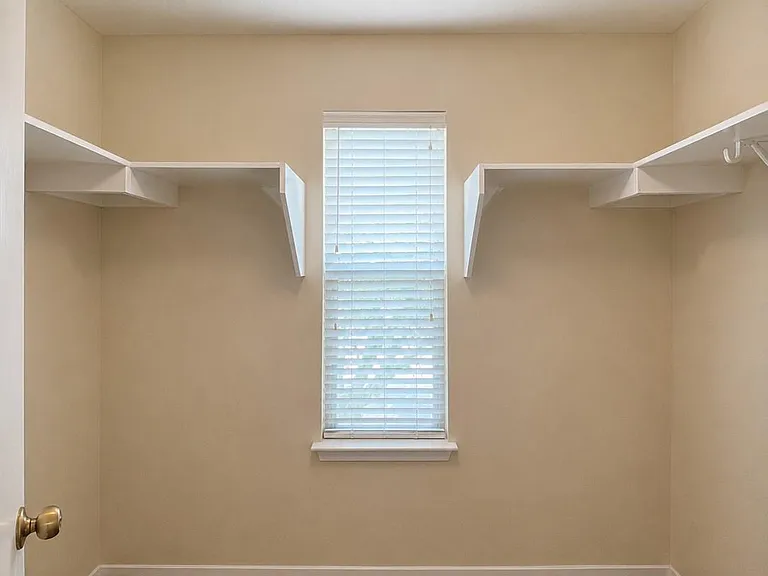 525 Eagles Nest Cv — Photo 31
