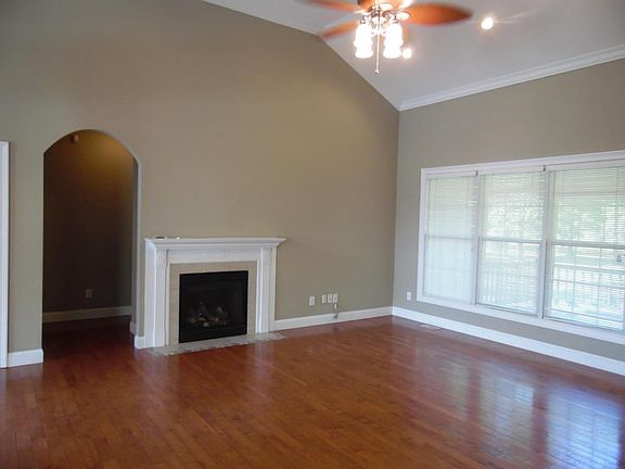 4th image of 259 Deer Creek Dr