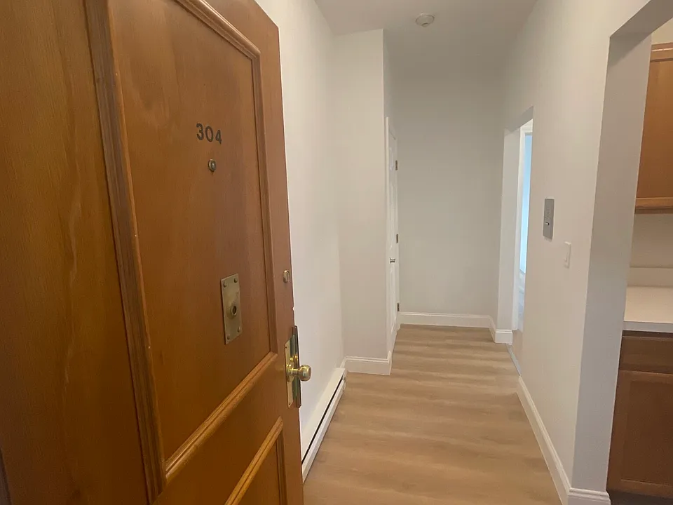 111 Norway St #304