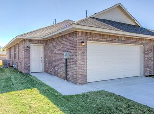 112 Ashley Dr, Edmond, OK 73003