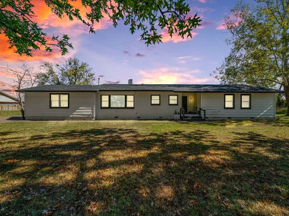 705 N Elliott St, Pryor, OK 74361