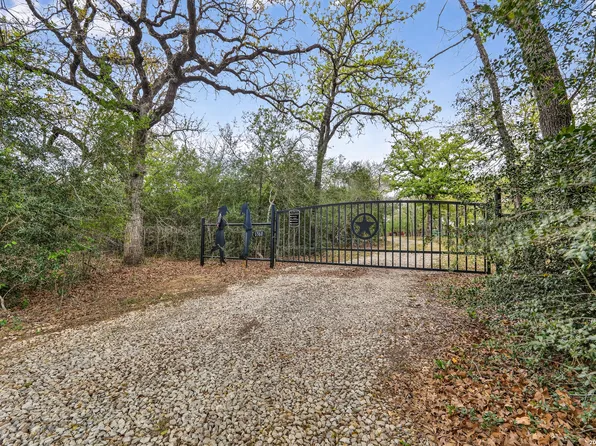 6360 Fm 1104, Kingsbury, TX 78638