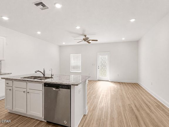 4th image of 456 Melrose Way